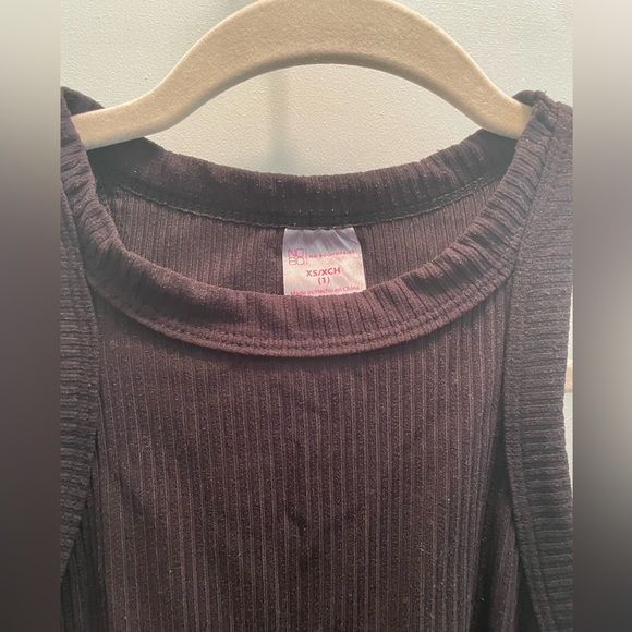 Black Ribbed Tank Top - Picture 5 of 5